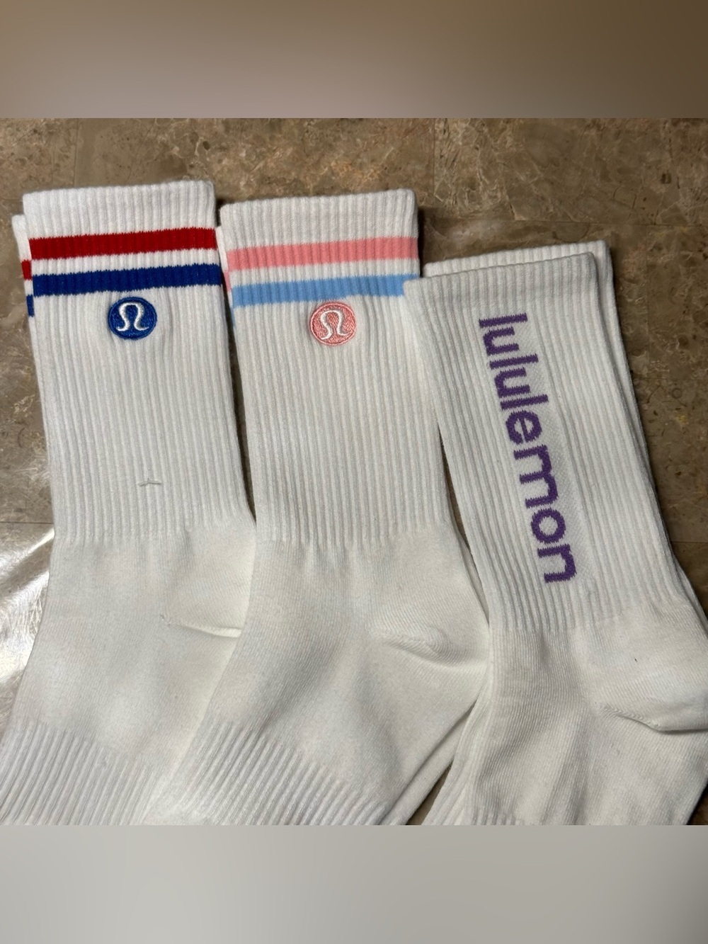New Women’s Lululemon Athletica Socks
3 pairs Size Medium
Socks stretch - Picture 2 of 5